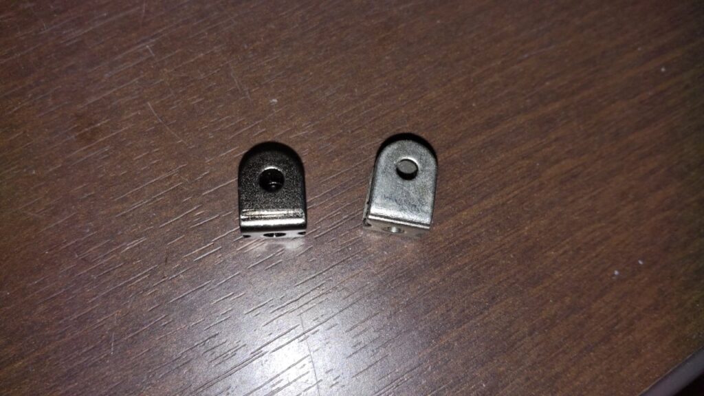 100均U字金具