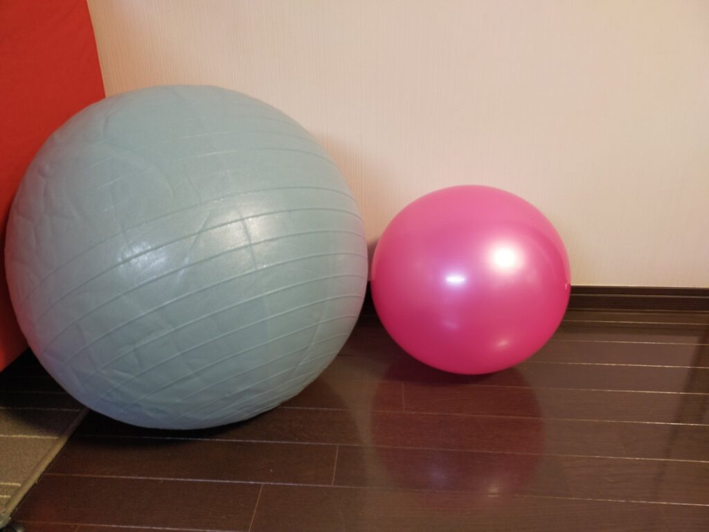 セリアエクササイズボール