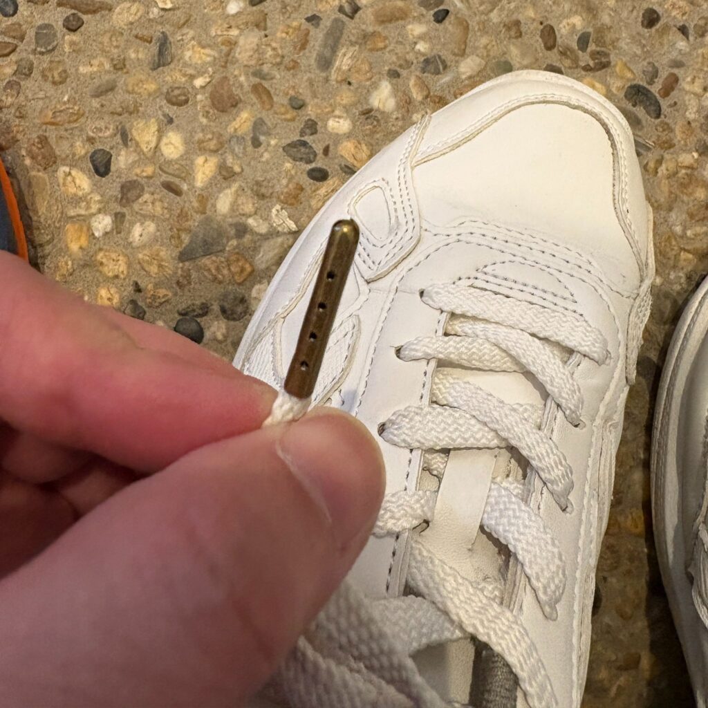 靴紐先端パーツ